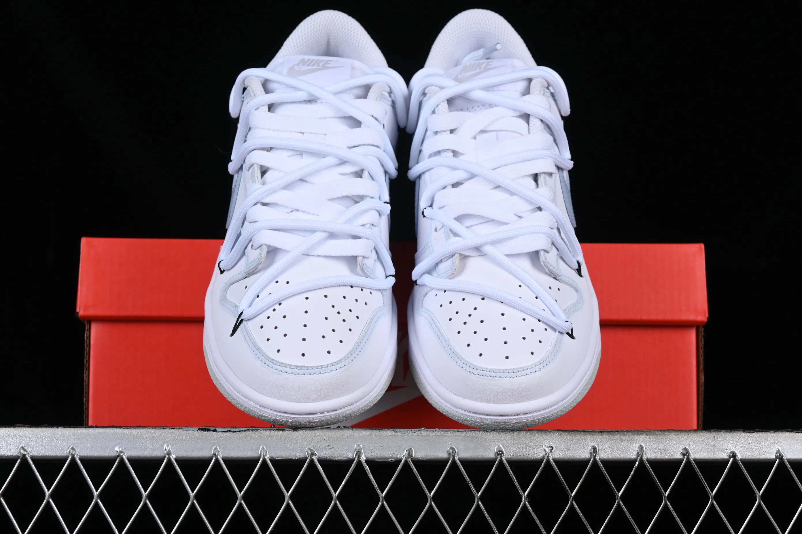 All categories Nk SB Dunk series Nk SB Dunk Low low-top sneakers Nk DunkLow bubble jellyfish summer clear and refreshing SB strap low-top casual sneakers DH9765-102